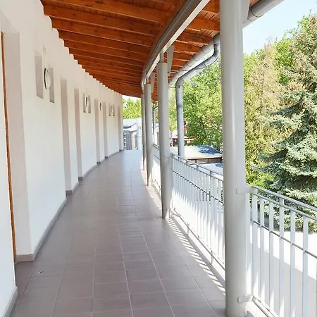 Hotel Holiday 3*
