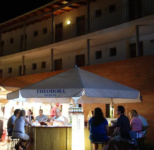 Holiday シオーフォク